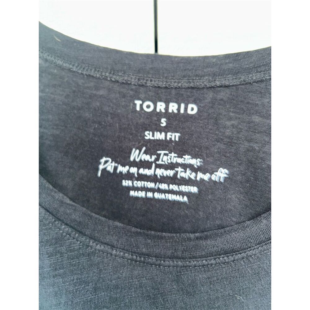 Torrid Women's Plus Size 5 Black "Life Happens Tequila Helps" T-Shirt - Picture 3 of 5